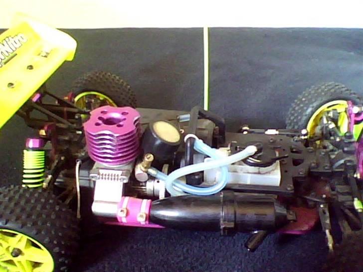 Buggy Atomic Warhead billede 2
