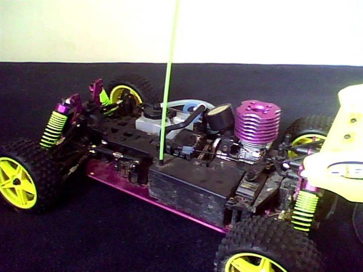 Buggy Atomic Warhead billede 8