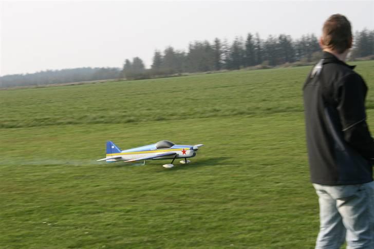 Fly               Sixshooter  billede 5