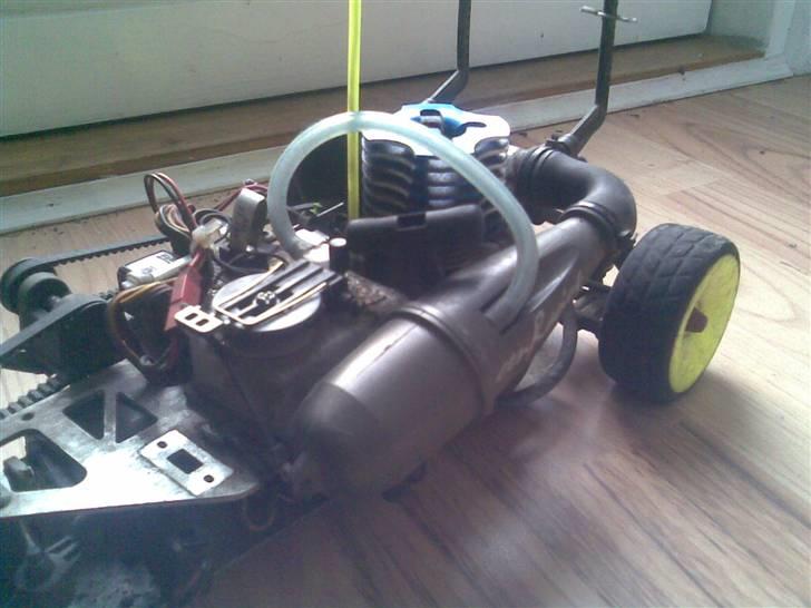 Bil Cen GX1 GP - Skal da vist lige ha skruet den kontakt på igen :-) billede 8