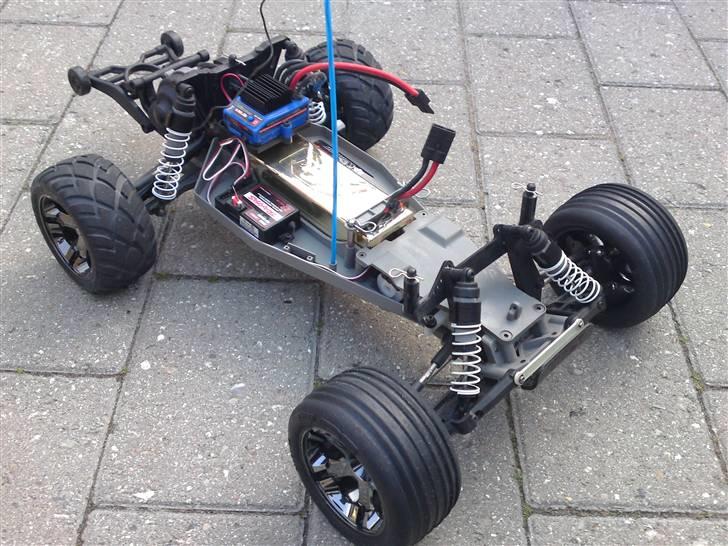 Off-Roader Rustler VXL solgt  billede 4