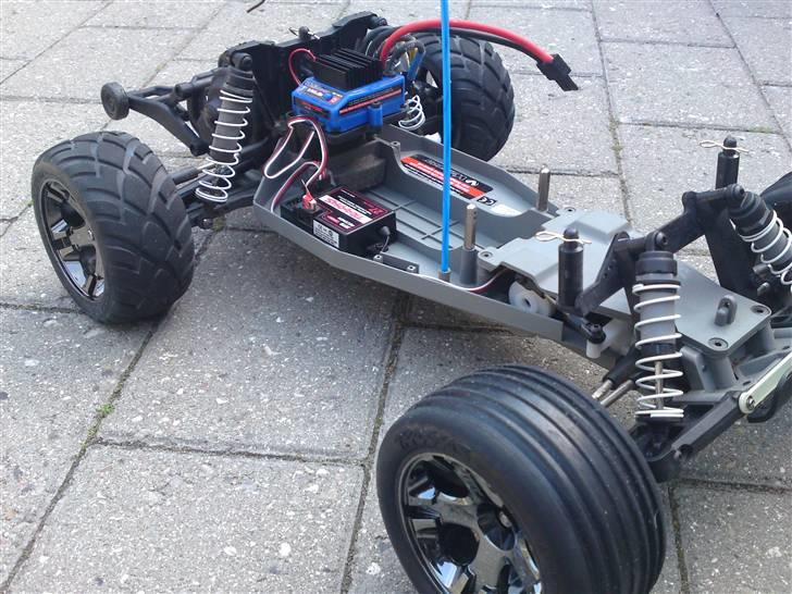 Off-Roader Rustler VXL solgt  billede 5