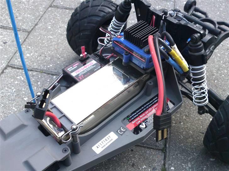 Off-Roader Rustler VXL solgt  billede 7