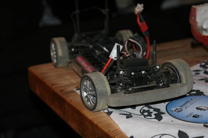 Bil Tamiya TT-01 LED Brushles billede 14