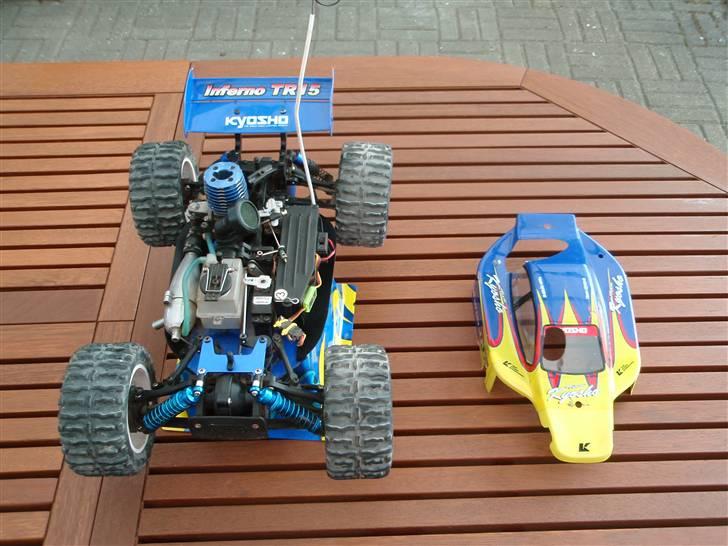 Buggy Kyosho Inferno TR15 billede 2