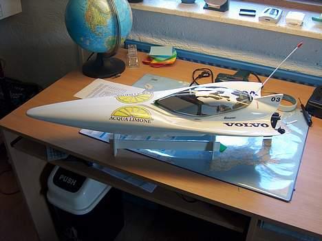 Båd b-24 Fra Grupner - Og igen billede 7