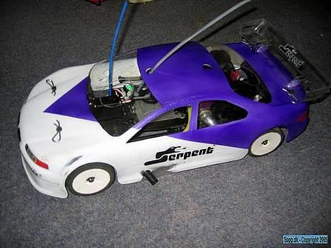 Bil SERPENT 705 billede 1