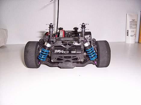 Bil HPI RS4 PRO3 Spec S - Jæs så er der kommet tykkere støddæmperolie i.. og hårdere fjedre... så nu har j en rigti hård undervogn... billede 4
