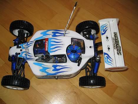 Buggy Kyosho Inferno MP-7.5 billede 3