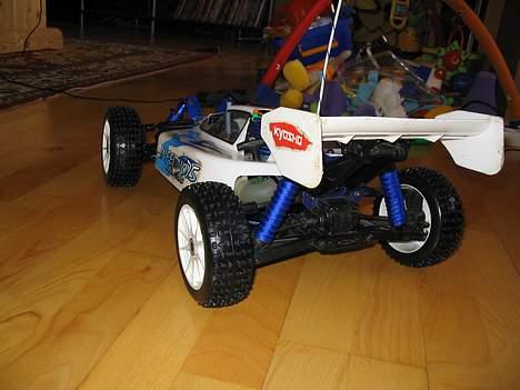 Buggy Kyosho Inferno MP-7.5 billede 4