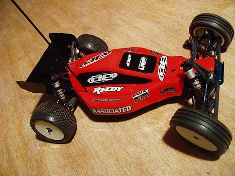Buggy Associated RC10B4 Factory billede 4