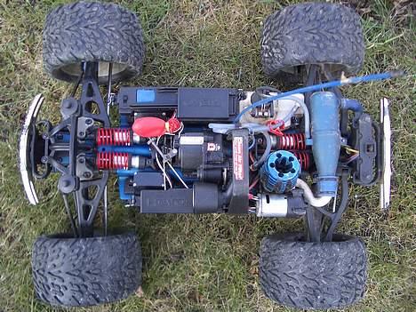 Off-Roader Traxxas REVO - Ovenfra uden body billede 7