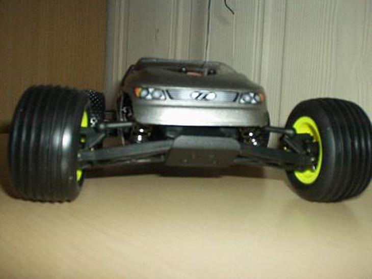 Truck Team Losi Mini-T billede 1