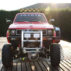 Off-Roader Tamiya Hilux HL