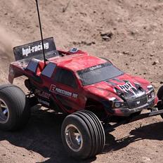 Off-Roader HPI E-Firestorm 10T Flux