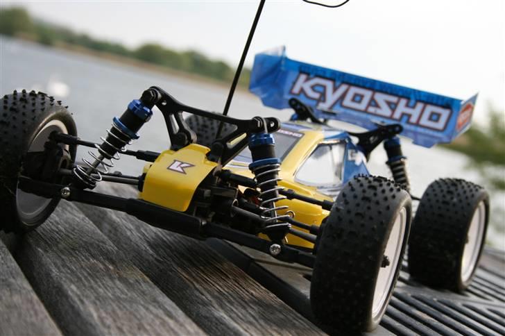 Buggy Kyosho Lazer ZX-5 billede 1