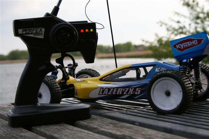 Buggy Kyosho Lazer ZX-5 billede 5