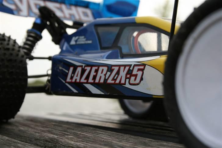 Buggy Kyosho Lazer ZX-5 billede 8