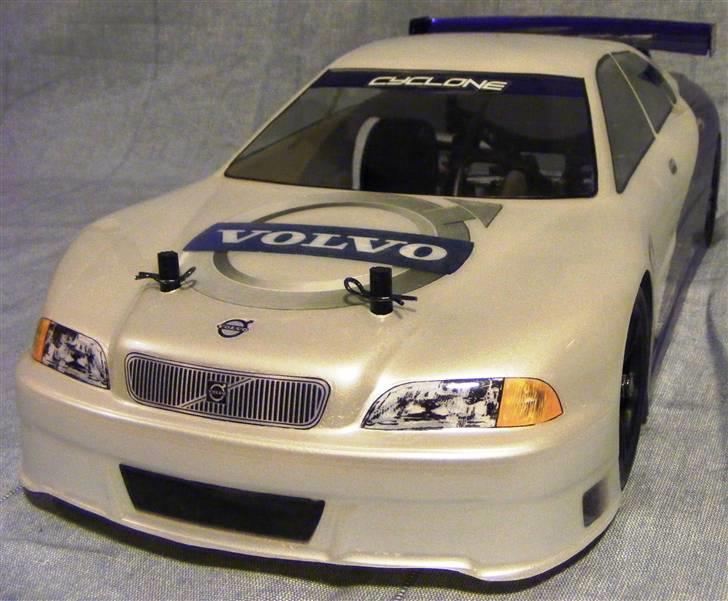 Bil Hot Bodies Cyclone - En sej Volvo - klar til race :-) billede 1