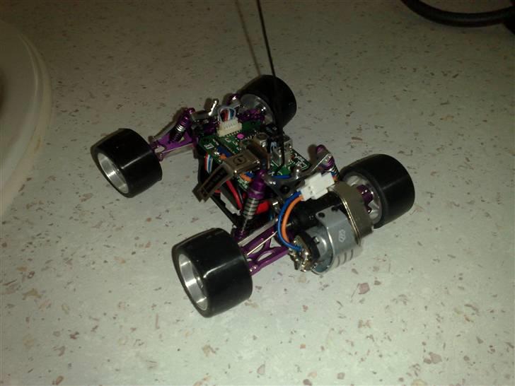 Off-Roader Losi Micro-T solgt - størrlses forskel på org fælge og de nye billede 8