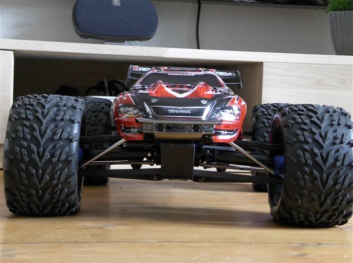 Off-Roader Traxxas E-Revo Brushless billede 7