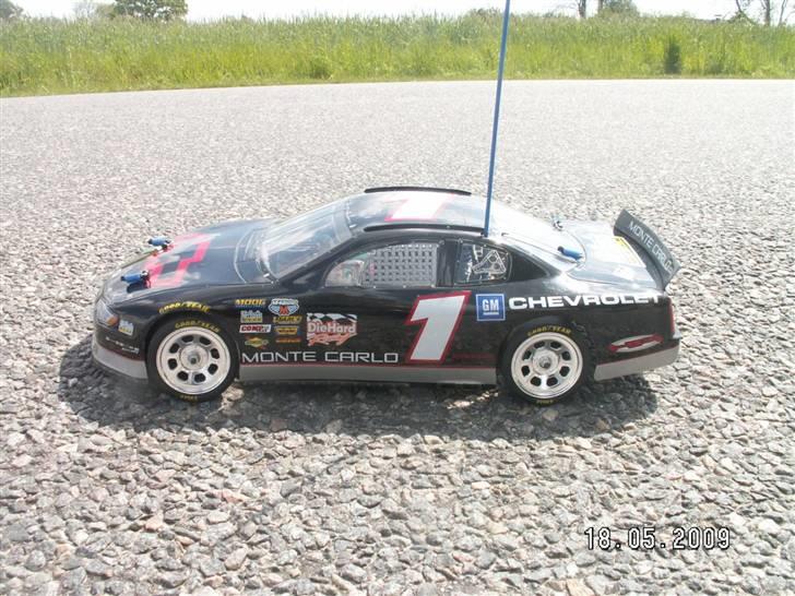 Bil Kyosho FW 05T Nascar 1 - Kyosho FW 05T Chevrolet Monte Carlo Nascar 1. billede 2