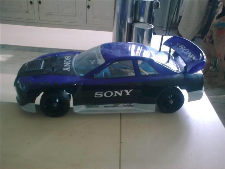 Bil HBX NISSAN  billede 2