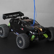 Buggy Anderson 1/18 truggy