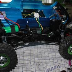 Off-Roader Axial SCX10