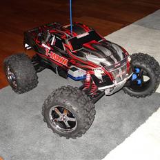 Off-Roader t-maxx