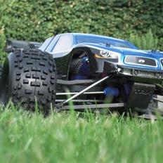 Off-Roader e-revo brushless solgt