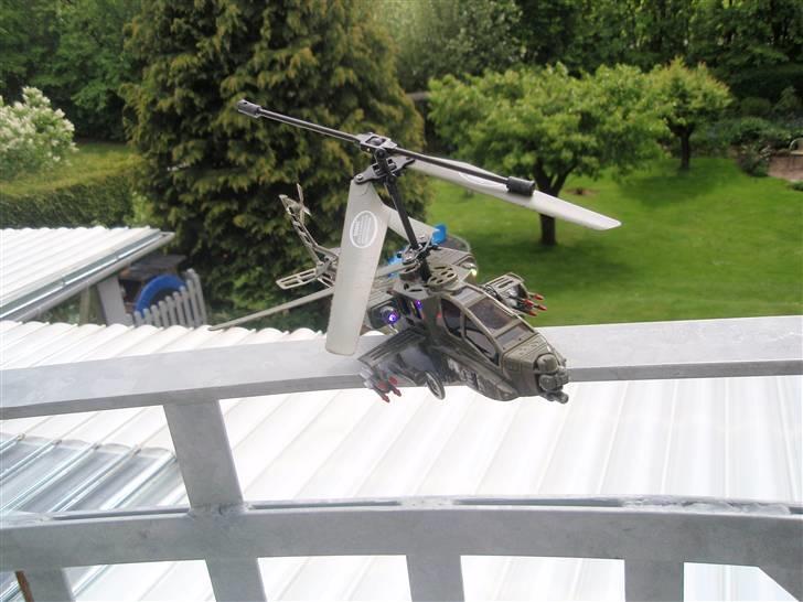 Helikopter AH-64 billede 6