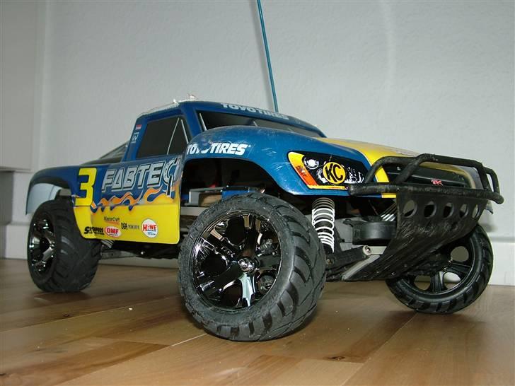 Bil Traxxas Slash - 4 stk. nye Traxxas Anaconda dæk - passer perfekt og bilen kører lækkert på asfalt billede 12