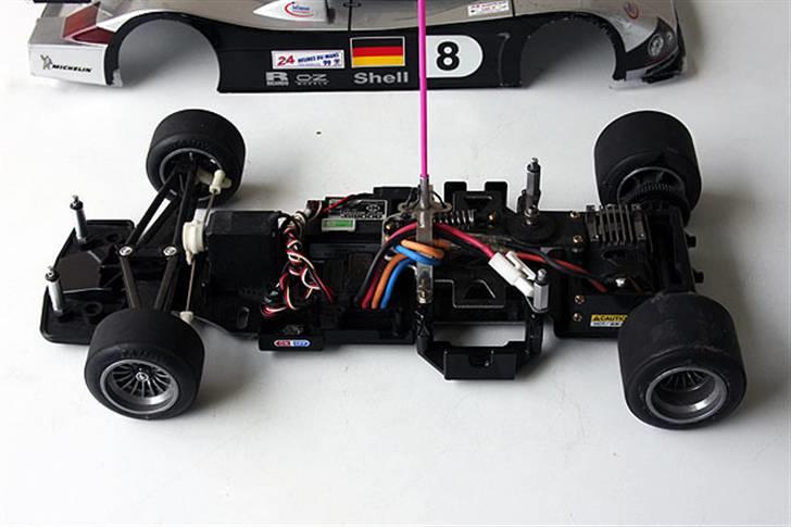 Bil Tamiya F103LM R8R billede 9