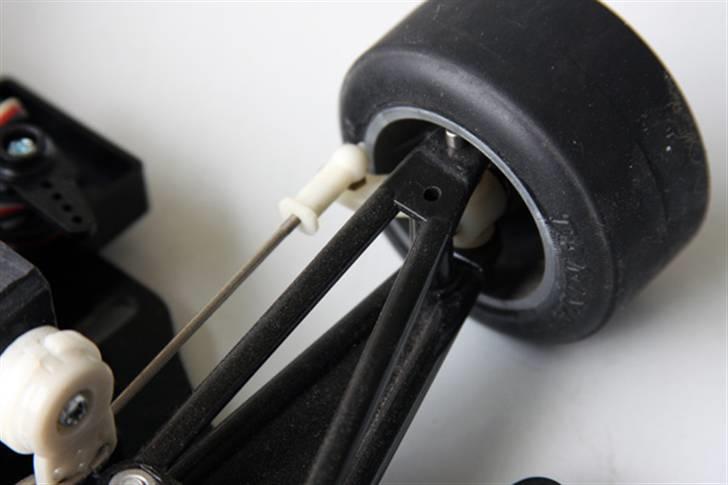 Bil Tamiya F103LM R8R billede 12