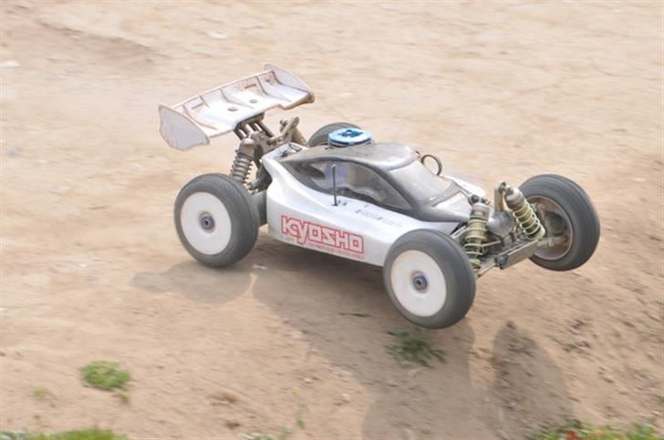 Buggy Kyosho MP9 - Så bliver der kørt løb - SMRC cup 3 :-) billede 7