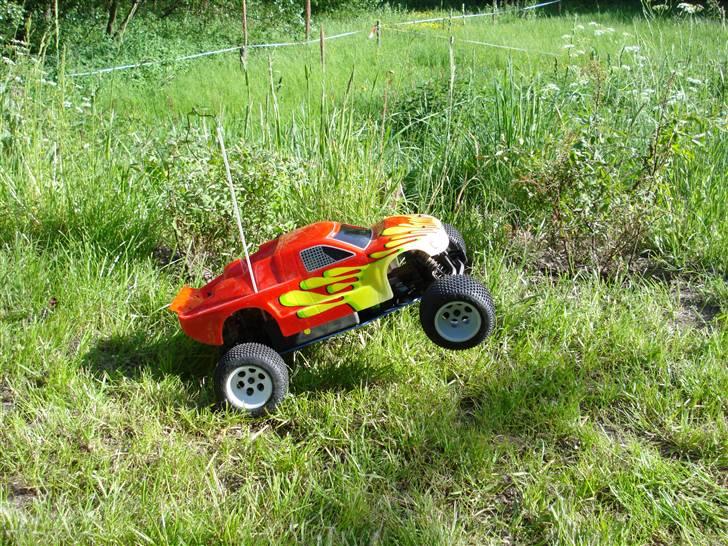 Bil Cen Premier 4  billede 1