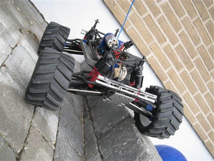 Off-Roader E-Maxx billede 17