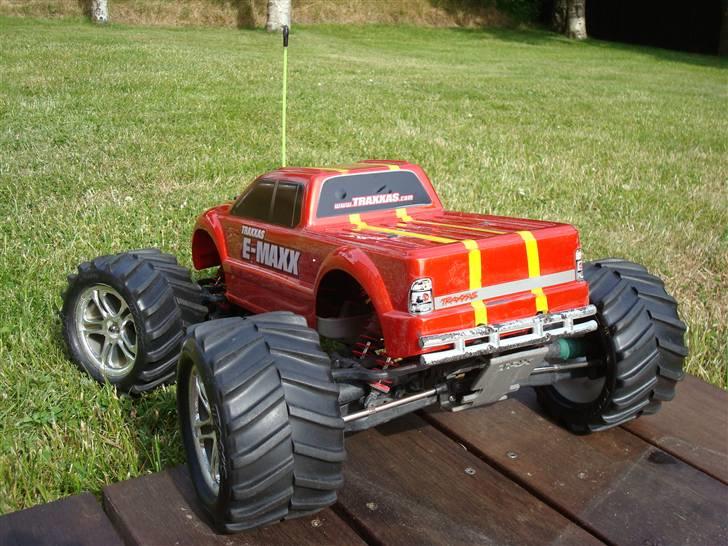 Bil Traxxas E-maxx billede 4