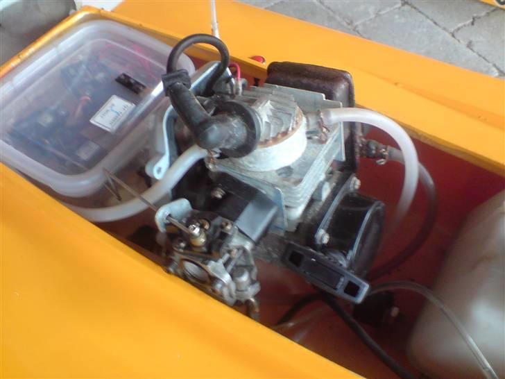 Båd hydro formula turbo solgt billede 10