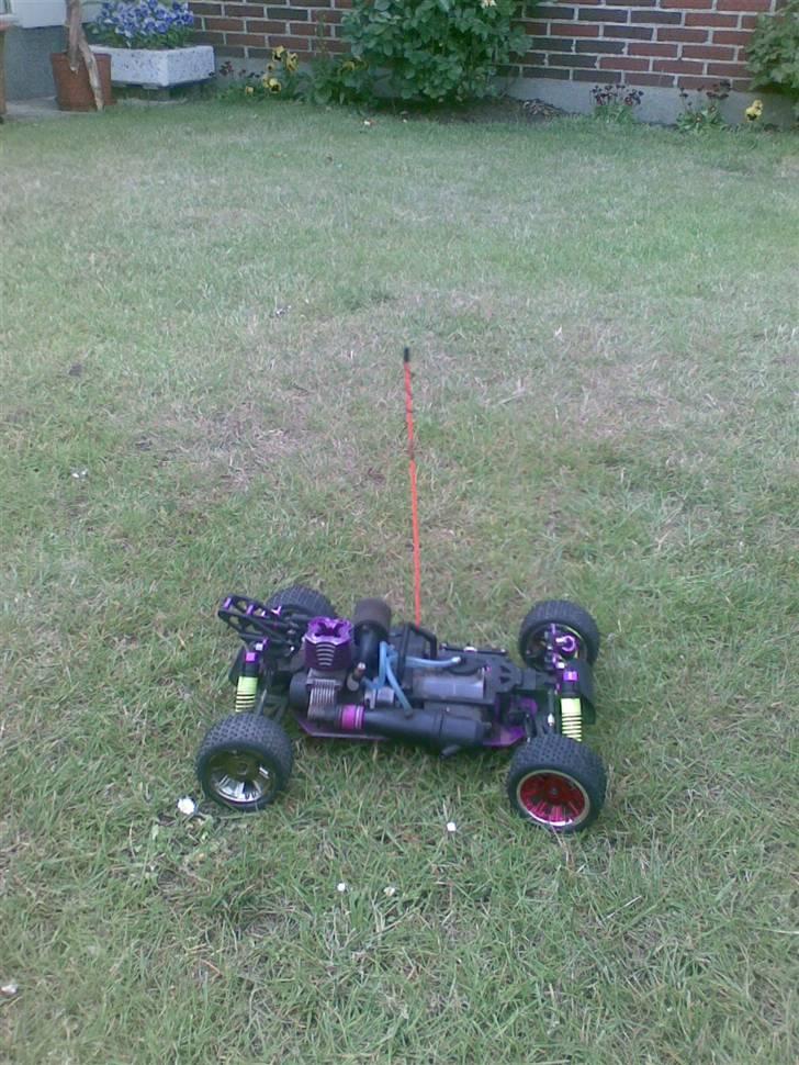 Buggy antomic warhead billede 6