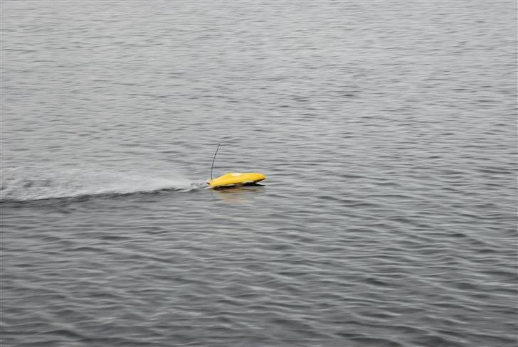 Båd RCMK Micro Mogli billede 2