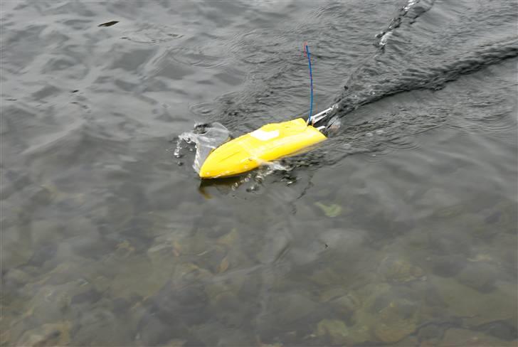 Båd RCMK Micro Mogli billede 6