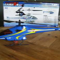 Helikopter Lama V4