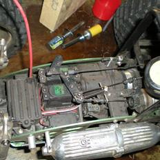 Off-Roader Cen Genesis 7.7