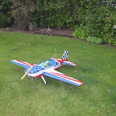 Fly CMPro Extra 300S Solgt