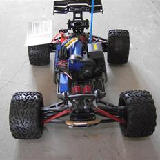 Off-Roader e-revo 1/16 vxl