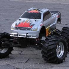 Truck Traxxas E-Maxx (2.gear)