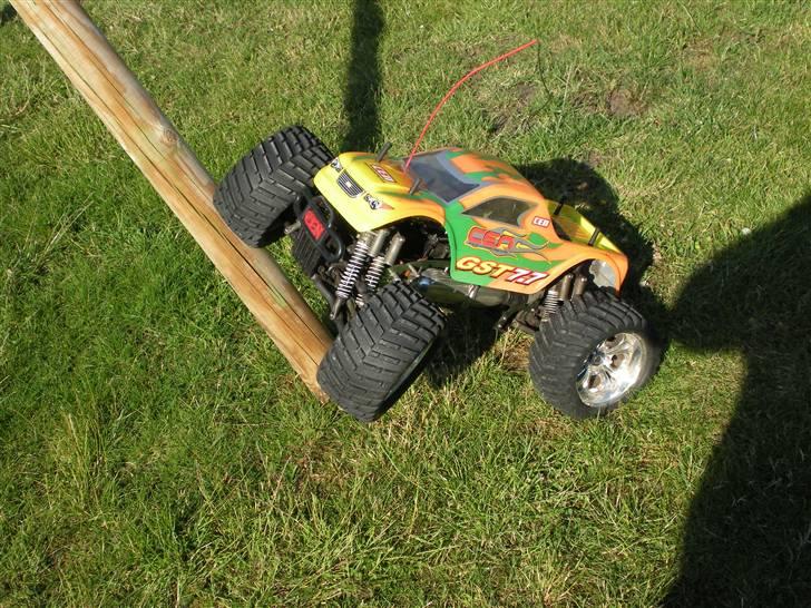 Off-Roader Cen Genesis 7.7 - Skal vi lege tagfat? billede 4