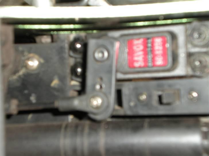 Off-Roader Cen Genesis 7.7 - Se det er en servo der vil noget, 20 kg der er til at ryste over ( Derfor billedkvaliteten ) billede 7